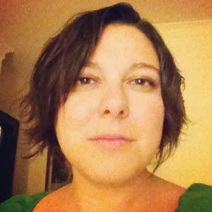 Amanda Dodge, Travel Writer