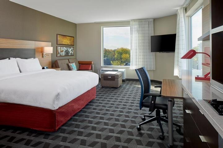 Towneplace Suites Columbus / osu photo collage