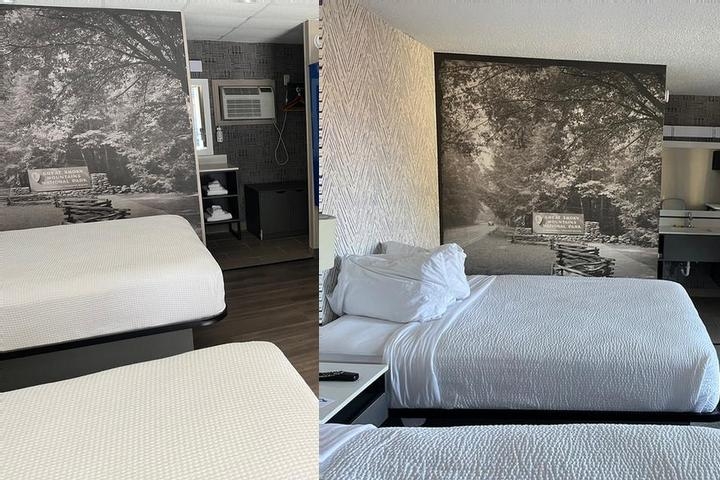 Leconte View Motor Lodge a Ramada by Wyndham photo collage
