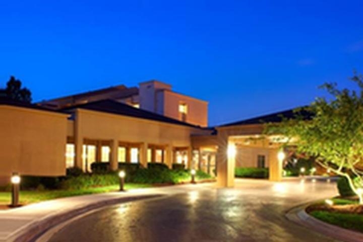 Courtyard by Marriott Columbus Worthington photo collage