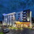 Exterior of Aloft Framingham