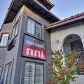 Exterior of Americas Best Value Inn Sacramento Old Town