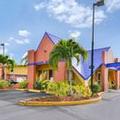 Exterior of Americas Best Value Inn Sarasota Downtown