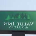 Exterior of Americas Best Value Inn & Suites Redding / North
