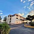 Exterior of Americas Hotel El Paso Medical Center