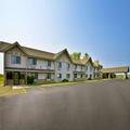 Exterior of Americinn by Wyndham Baudette