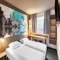 Exterior of B & b Hotel Hannover Nord