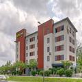 Exterior of B&B Hotel Bayonne Tarnos