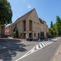 Exterior of B&B Hotel Chartres Centre Cathédrale