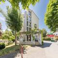 Exterior of B&B Hotel Le Puy-En-Velay