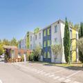 Exterior of B&B Hotel Toulon Ollioules