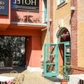 Photo of Backstage Hotel