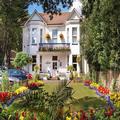 Exterior of Balincourt Guest House