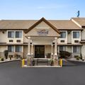 Exterior of Baymont by Wyndham Branford/New Haven