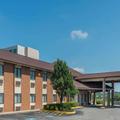 Exterior of Baymont by Wyndham Metropolis