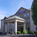 Exterior of Baymont by Wyndham O'fallon St. Louis Area
