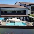 Exterior of Baymont by Wyndham Seattle / Kirkland Wa