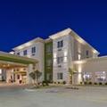 Exterior of Best Western Lindsay Inn & Suites