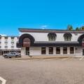 Exterior of Best Western Plus Columbia River Hotel