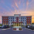Exterior of Best Western Plus Elizabethtown Inn & Suites