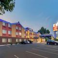 Exterior of Best Western Plus Yakima Hotel