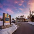 Exterior of Best Western Ptarmigan Lodge