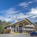 Exterior of Best Western Sunday House Inn