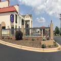 Photo of Carolina Inn & Suites of Lake Norman