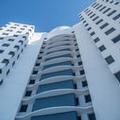 Exterior of Centrepoint Holiday Apartments