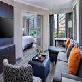Exterior of Chicago Marriott Suites O'hare