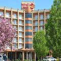 Exterior of Clarion Hotel Philadelphia International Airport