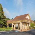 Exterior of Clarion Inn Southern Pines - Pinehurst
