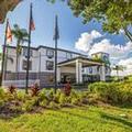 Exterior of Clarion Pointe Lakeland I 4