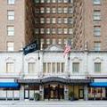 Exterior of Club Quarters Hotel Downtown, Houston
