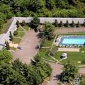 Exterior of Colonial Resort-1000 Islands