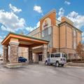Exterior of Comfort Inn Amish Country