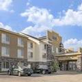 Exterior of Comfort Inn & Suites Berea