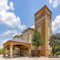 Image of Comfort Inn & Suites Near Six Flags & Medical Center