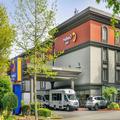 Photo of Comfort Inn & Suites Sea-Tac Airport