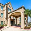 Exterior of Comfort Inn & Suites Winnie