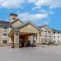 Exterior of Comfort Suites Johnson Creek Conference Center