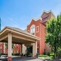 Exterior of Comfort Suites Louisville East
