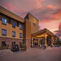 Exterior of Comfort Suites Old Town Spring