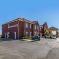 Image of Comfort Suites Plainview