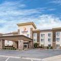 Photo of Comfort Suites Redding Shasta Lake