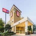 Exterior of Comfort Suites Salina South