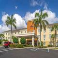Exterior of Comfort Suites Sarasota - Siesta Key