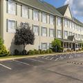 Exterior of Coshocton Village Inn and Suites