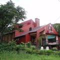 Exterior of Country Inn Canadian House
