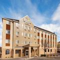 Exterior of Country Inn & Suites